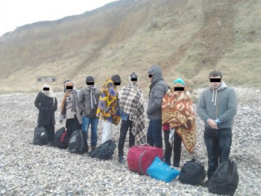 Călăuzele fugarilor din Siria rămân după gratii